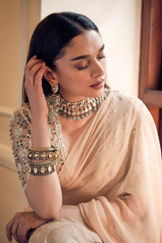 Aditi Rao Hydari in Ridhi Mehra
