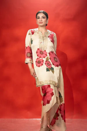 Raveena Tandon in Ivory Floral Kalamkari Petal Skirt Set – Rivaaz by Sakshi